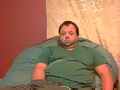 Snapshot of Strongbutgentle36 chatting on 21, 10, 2025 Strongbutgentle36 online show from 21, 10, 2025