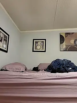 Snapshot of MaddyC6992 chatting on 12, 2, 2025 MaddyC6992 online show from 12, 2, 2025