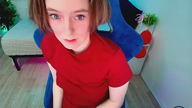 Snapshot of CranberryHot chatting on 20, 10, 2025 CranberryHot online show from 20, 10, 2025