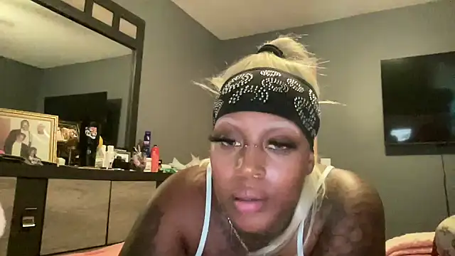 Creamesensation online show from 7, 10, 2025