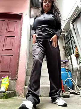 latinfemale online show from 13, 11, 2025