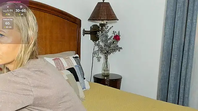 Snapshot of Christine_35 chatting on 27, 3, 2026 Christine 35 online show from 27, 3, 2026