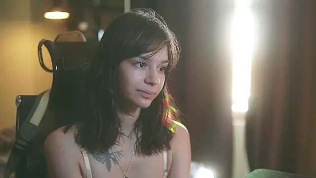 Snapshot of alyssa_sweet chatting on 17, 9, 2025 alyssa sweet online show from 17, 9, 2025