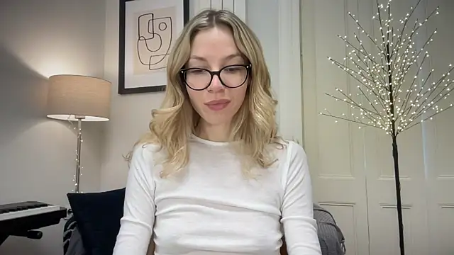 Cutensadistic online show from 23, 12, 2024