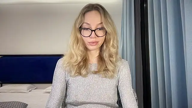 Cutensadistic online show from 3, 2, 2025