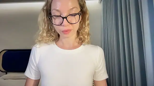 Cutensadistic online show from 11, 2, 2025