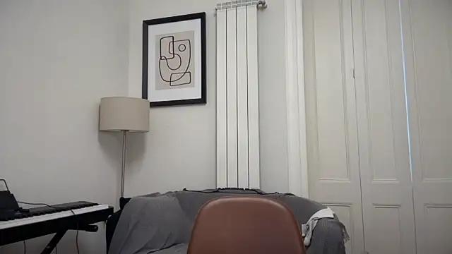 Cutensadistic online show from 4, 3, 2025