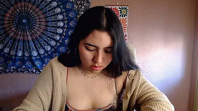 Snapshot of IntimateTales chatting on 19, 1, 2025 IntimateTales online show from 19, 1, 2025