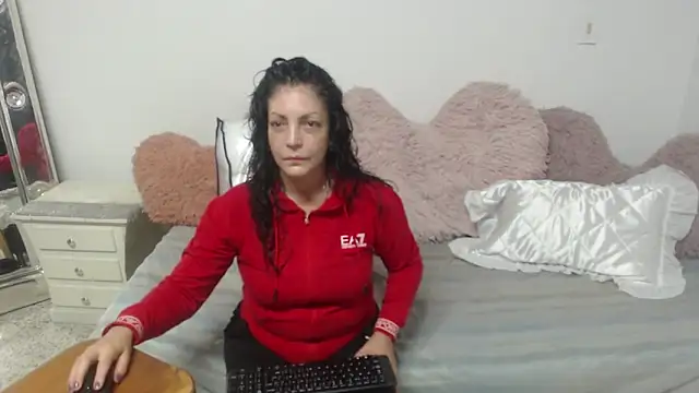 Snapshot of mijal_queen chatting on 27, 2, 2025 mijal queen online show from 27, 2, 2025