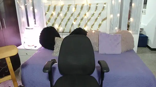 Snapshot of mijal_queen chatting on 14, 3, 2025 mijal queen online show from 14, 3, 2025