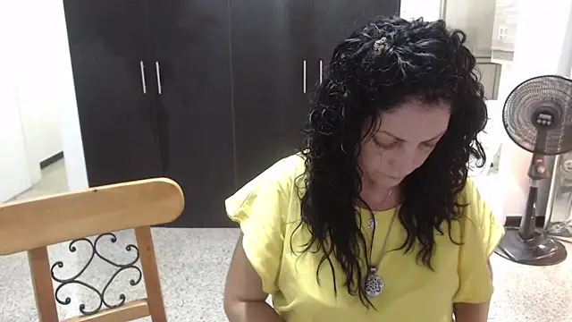 Snapshot of mijal_queen chatting on 21, 3, 2025 mijal queen online show from 21, 3, 2025
