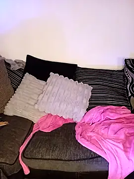 Snapshot of Leanne43 chatting on 27, 2, 2026 Leanne43 online show from 27, 2, 2026