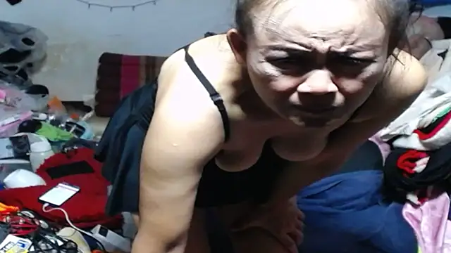 Snapshot of 1CuteAndSexy69 chatting on 10, 1, 2026 1CuteAndSexy69 online show from 10, 1, 2026