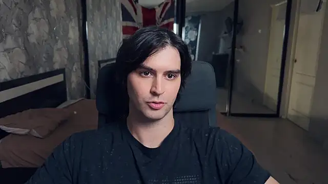 Snapshot of keanu_reevez chatting on 10, 10, 2025 keanu reevez online show from 10, 10, 2025