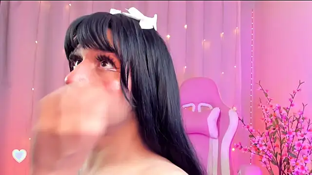 Snapshot of rosseblondee chatting on 27, 9, 2025 rosseblondee online show from 27, 9, 2025