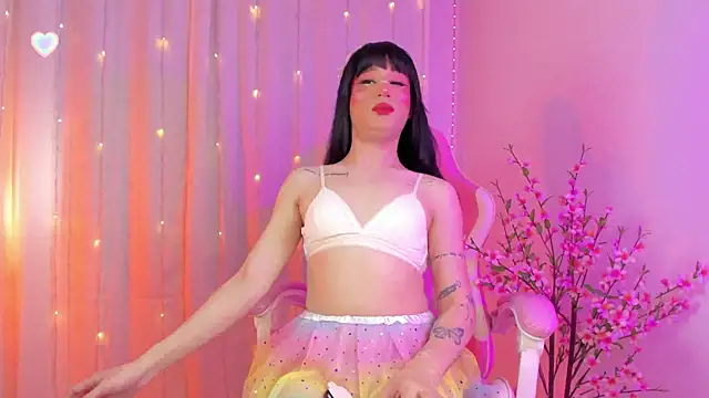 Snapshot of rosseblondee chatting on 17, 11, 2025 rosseblondee online show from 17, 11, 2025