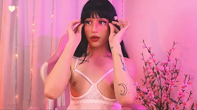 Snapshot of rosseblondee chatting on 3, 12, 2025 rosseblondee online show from 3, 12, 2025