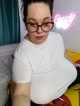 Snapshot of SenzualHotM chatting on 1, 3, 2025 SenzualHotM online show from 1, 3, 2025