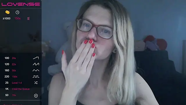 Snapshot of night_is_dark chatting on 23, 2, 2025 night is dark online show from 23, 2, 2025