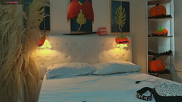 Snapshot of valerie_lya chatting on 16, 10, 2025 valerie lya online show from 16, 10, 2025