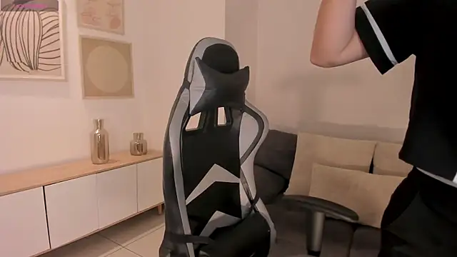 Snapshot of EllaClark chatting on 16, 10, 2025 EllaClark online show from 16, 10, 2025