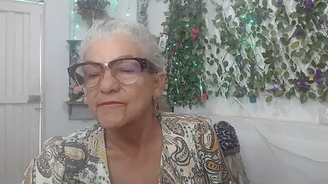 Snapshot of FunnyGrandma chatting on 7, 12, 2024 FunnyGrandma online show from 7, 12, 2024