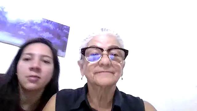 Snapshot of FunnyGrandma chatting on 7, 12, 2024 FunnyGrandma online show from 7, 12, 2024