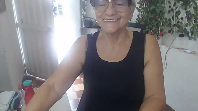 Snapshot of FunnyGrandma chatting on 20, 3, 2025 FunnyGrandma online show from 20, 3, 2025