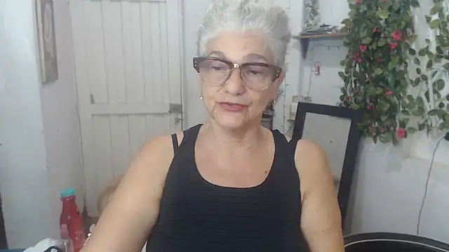 Snapshot of FunnyGrandma chatting on 20, 3, 2025 FunnyGrandma online show from 20, 3, 2025
