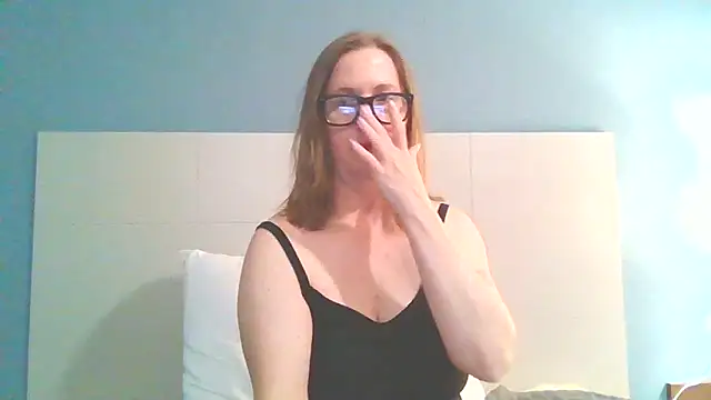 SweetandNaughty1 online show from 6, 3, 2025