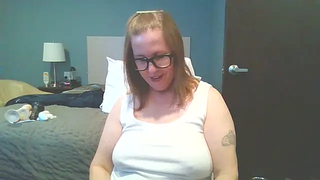 SweetandNaughty1 online show from 12, 9, 2025