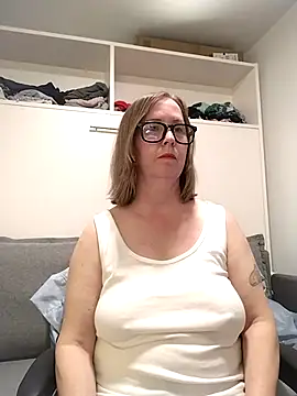 Snapshot of SweetandNaughty1 chatting on 8, 2, 2026 SweetandNaughty1 online show from 8, 2, 2026