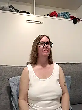 Snapshot of SweetandNaughty1 chatting on 9, 3, 2026 SweetandNaughty1 online show from 9, 3, 2026