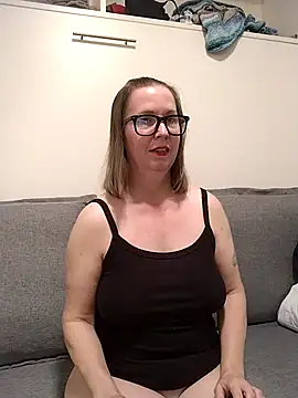 Snapshot of SweetandNaughty1 chatting on 16, 3, 2026 SweetandNaughty1 online show from 16, 3, 2026