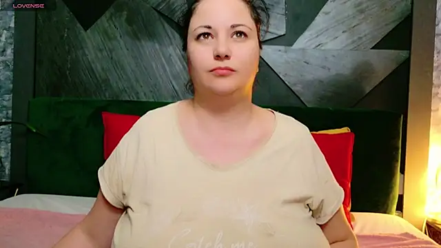 Snapshot of AleshaArabian chatting on 9, 1, 2025 AleshaArabian online show from 9, 1, 2025