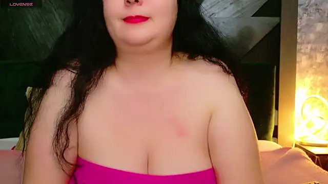 Snapshot of AleshaArabian chatting on 3, 2, 2025 AleshaArabian online show from 3, 2, 2025