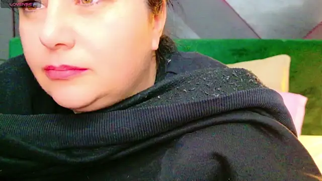 Snapshot of AleshaArabian chatting on 7, 2, 2025 AleshaArabian online show from 7, 2, 2025