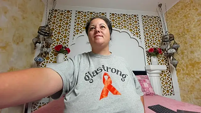 Snapshot of AleshaArabian chatting on 15, 9, 2025 AleshaArabian online show from 15, 9, 2025