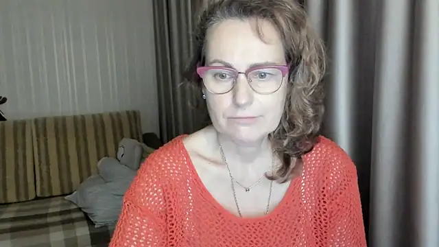 Snapshot of lauraoven chatting on 31, 1, 2025 lauraoven online show from 31, 1, 2025