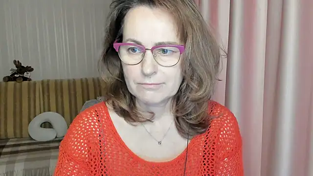Snapshot of lauraoven chatting on 20, 3, 2025 lauraoven online show from 20, 3, 2025