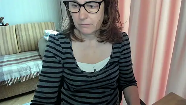 lauraoven online show from 4, 5, 2026
