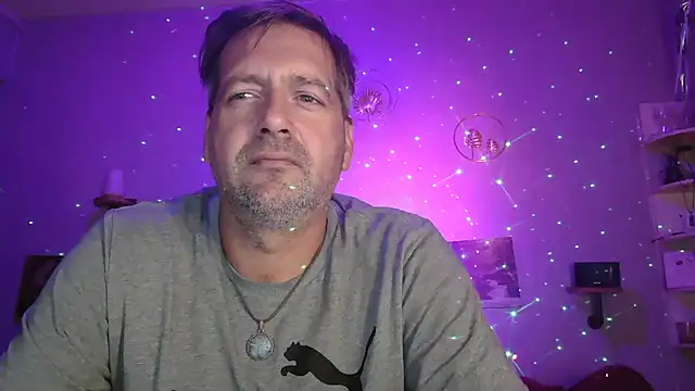 Snapshot of matrikes1 chatting on 6, 10, 2025 matrikes1 online show from 6, 10, 2025