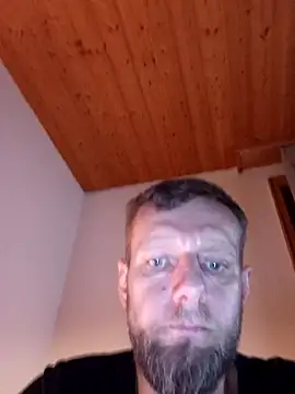 Kw8585kw online show from 4, 10, 2025