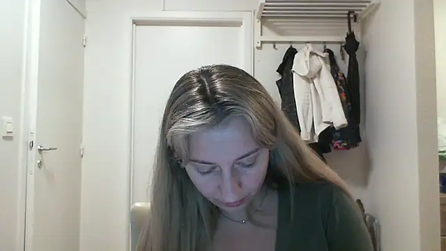 SusanCurt online show from 17, 10, 2025