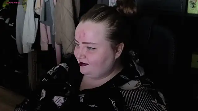 EMMA  CONNOR online show from 15, 10, 2025