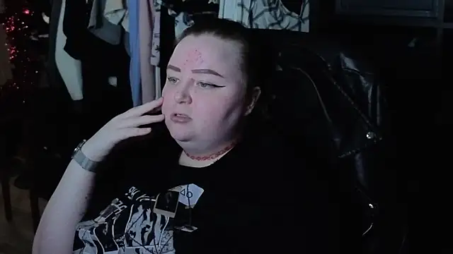 EMMA  CONNOR online show from 27, 11, 2025