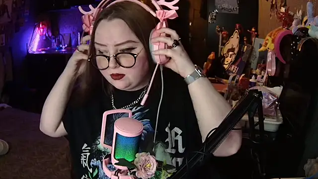 EMMA  CONNOR online show from 28, 3, 2026