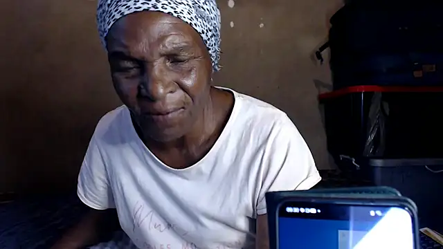 Snapshot of NaughtyGranny chatting on 9, 3, 2025 NaughtyGranny online show from 9, 3, 2025