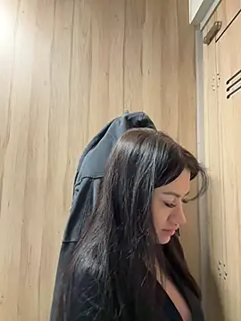 Snapshot of Wet__Bunny chatting on 11, 2, 2025 Wet  Bunny online show from 11, 2, 2025
