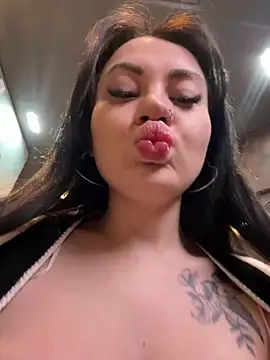 Snapshot of Wet__Bunny chatting on 1, 3, 2025 Wet  Bunny online show from 1, 3, 2025
